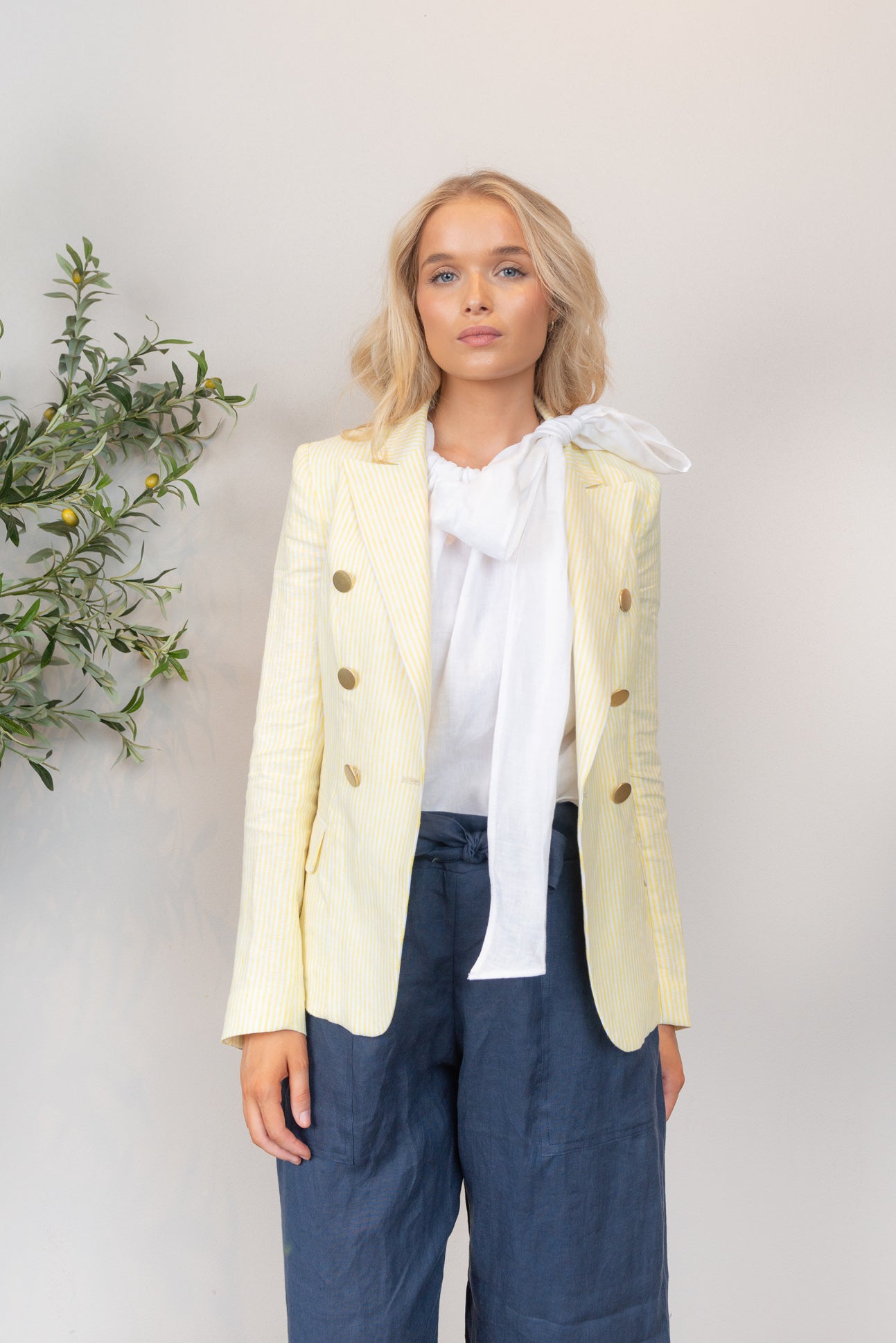 AMALFI Linen Blazer