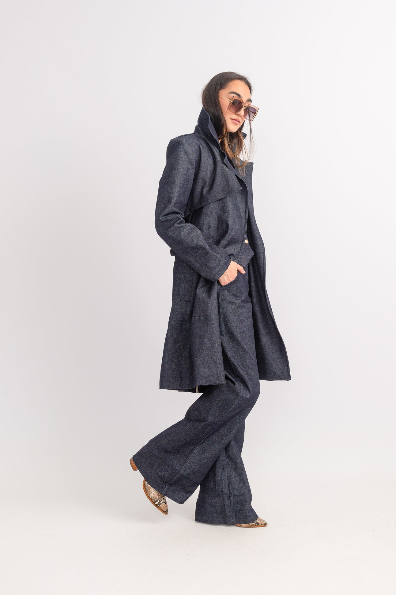 AW24 Trench