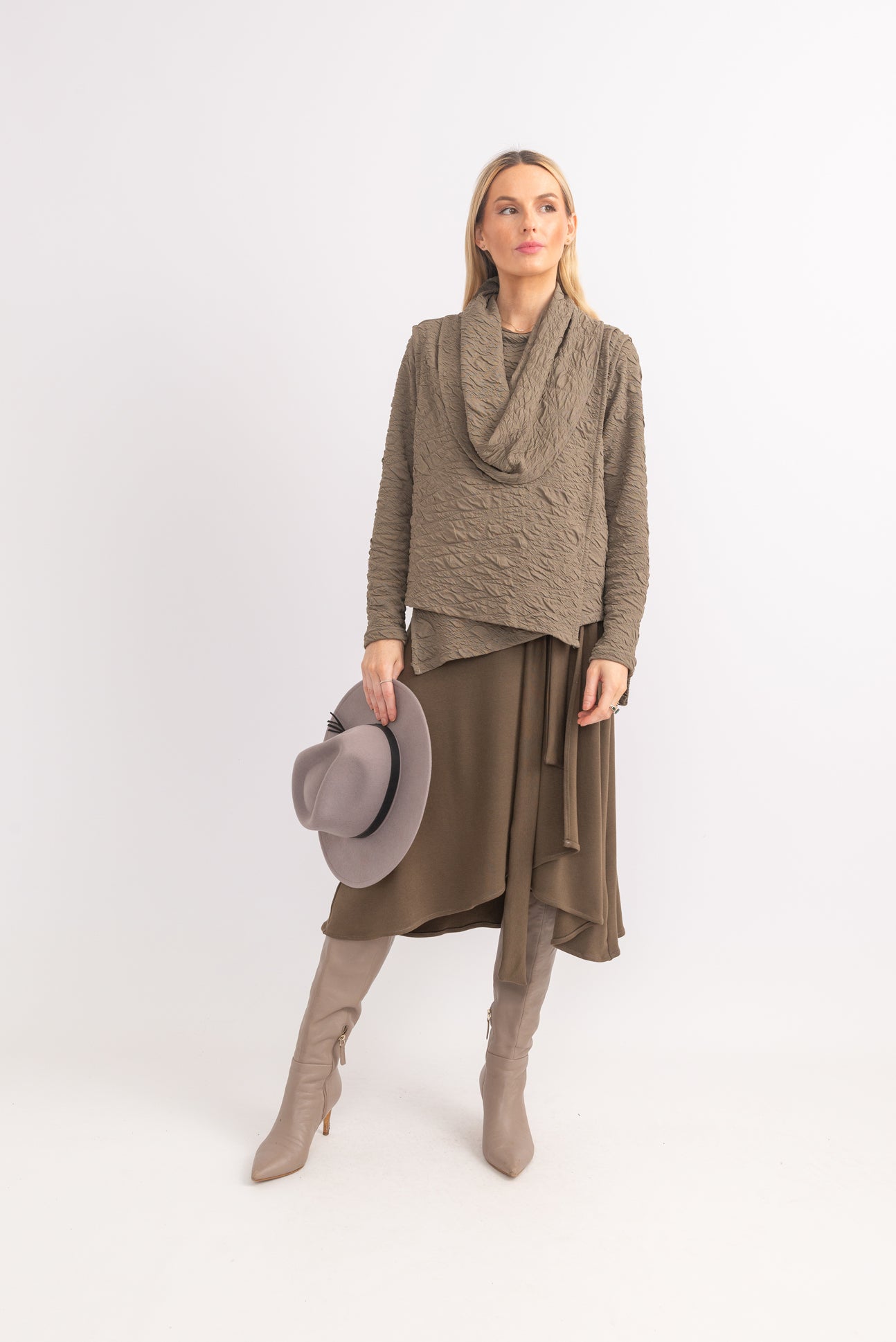 LONDON Cowl Neck Vest