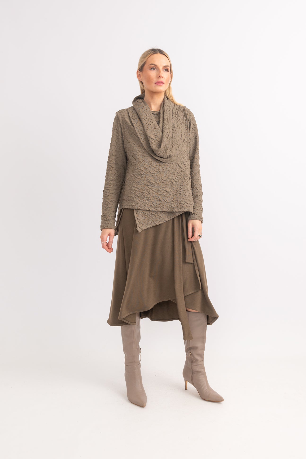 LONDON Cowl Neck Vest