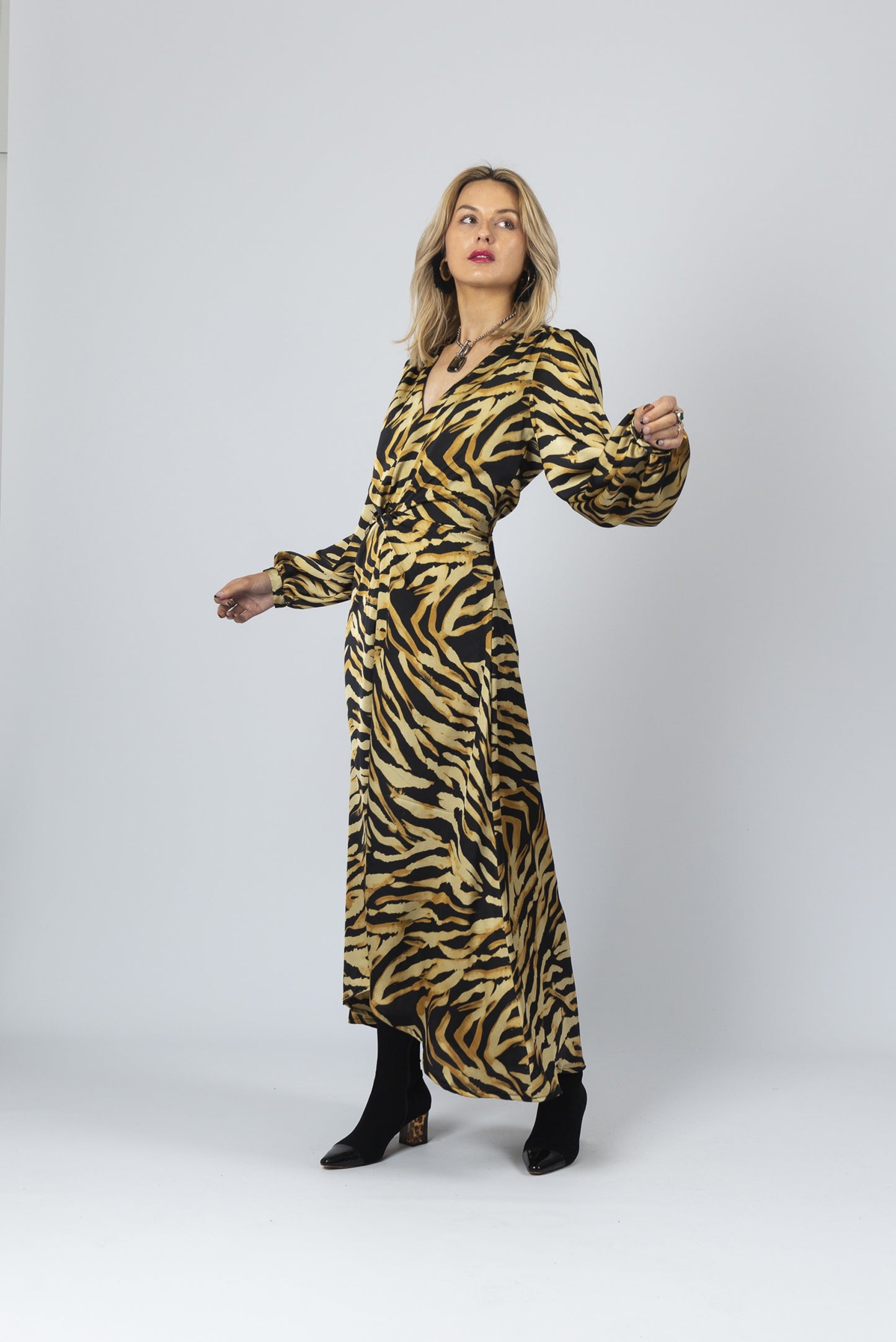 LONDON Twist Dress